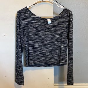 Long sleeve slightly cropped top, stretchy, H&M size large